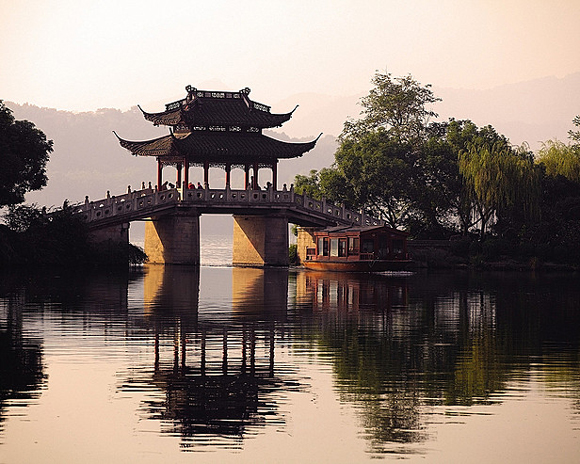 Озеро Си Ху, Four Seasons Hotel Hangzhou