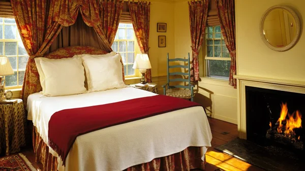 bedroom Home Hill Inn отель в США