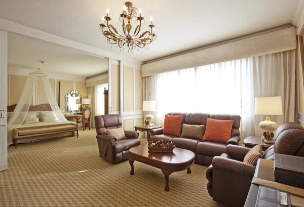 Douglas MacArthur suite