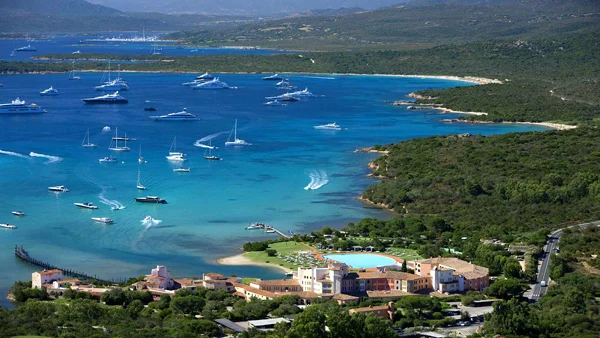 Cala_di_Volpe_Hotel_CostaSmeralda_Aerial_View_2