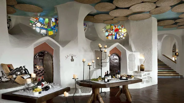 Cala_di_Volpe_Hotel_CostaSmeralda_Restaurant_LaCave_2