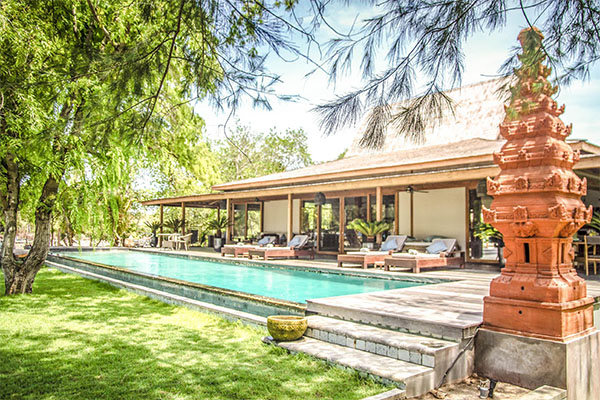 Villa Pulau Cinta. Твой дом на острове Мено