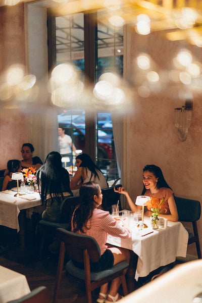 Bubbles restaurant в Ереване: шампанское как образ жизни, а не исключение из правил 